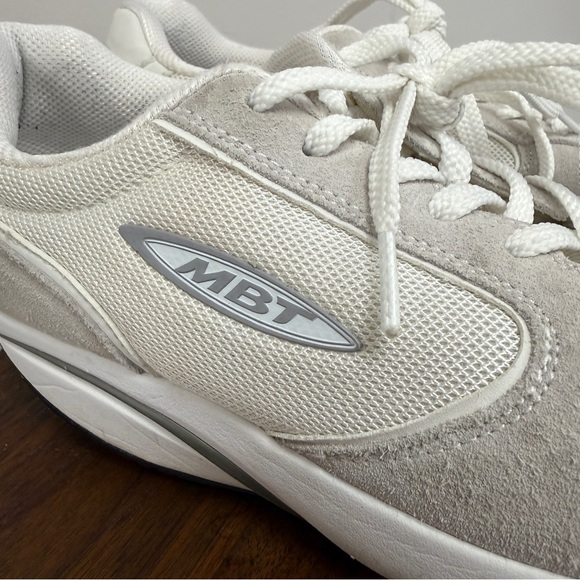 MBT Level 3 Rocker Sz 7.5 - Picture 4 of 16